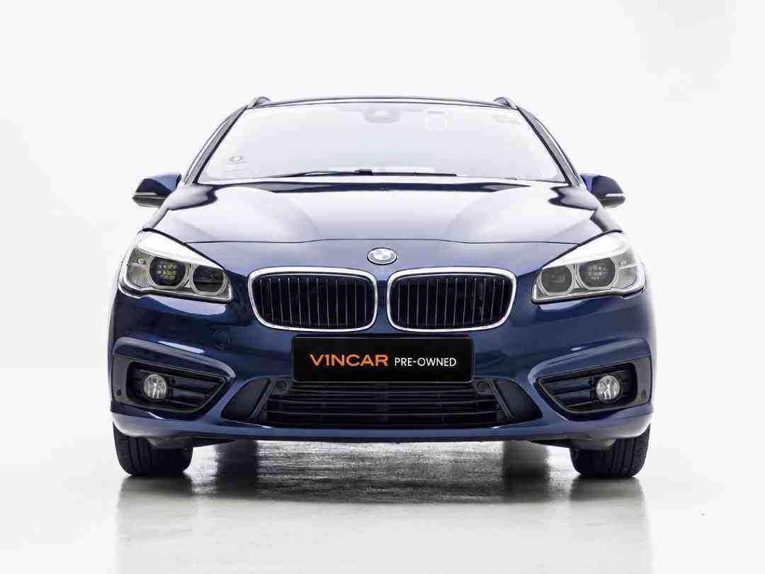 (Category: ) located in . Submitted by vincar_pre-owned (Listing ID 1465702539, Image 1). Description: .