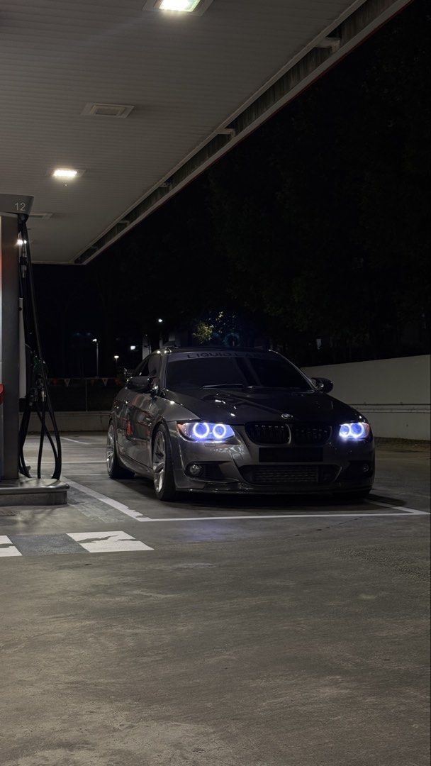 BMW 3 Series Coupe 335i M-Sport Auto (Category: Used Cars) located in Singapore. Submitted by comecheckitout (Listing ID 1465684017, Image 2). Description: 2010 BMW E92 335i COUPE M-SPORT N55 DCT Comes With: ECU Custom Stage 3 Tune by Andrew BMS Tuning (pushing 500hp) TCU xHP Stage 3 Tune (Customisable) Engine Fully Rebuit @ 180,000km High Pressure Fuel Pump Overdrive Unit Pure Stage 2 Hybrid Turbo Upgraded Intercooler Upgraded Radiator Aftermark