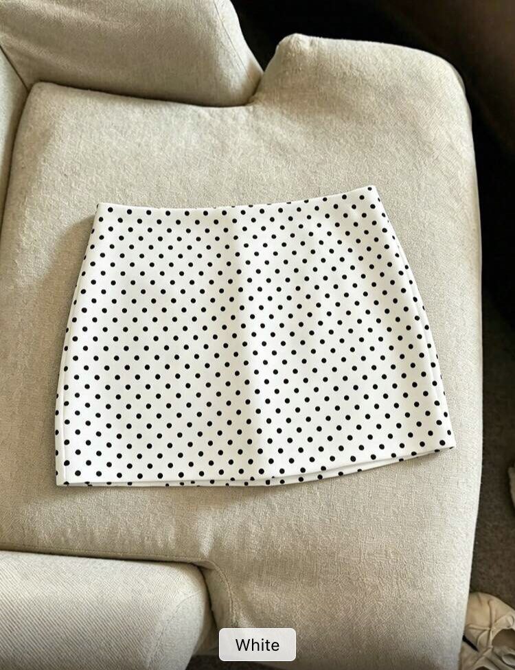 Bnew Shein Skorts (Category: Skirts) located in Manila. Submitted by nadz.28 (Listing ID 1465655716, Image 2). Description: .