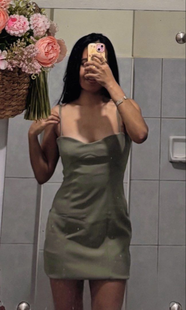 BNWT mint vanilla mini dress (Category: Dresses) located in Angeles City. Submitted by thriftchic_ (Listing ID 1465680205, Image 1). Description: ♡ brandnew with tag! ♡ adjustable straps ♡ zipper at back ♡ MOP: Gcash ♡ Payment first basis ♡ J&T🚚.
