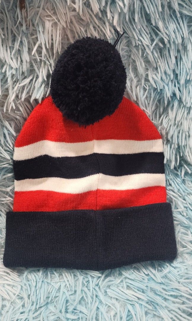 Bonnet (Category: Luxury Apparel) located in Baguio. Submitted by swiftstone_d709db (Listing ID 1465594694, Image 3). Description: H&M bonnet.