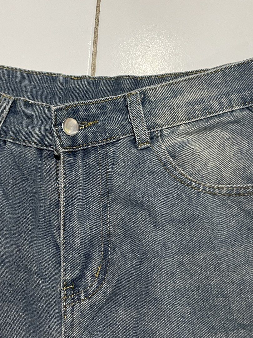 Bootcut Retro Grayish Jeans/Thrift Pants (Category: Jeans) located in Dasmarinas. Submitted by angieee1208 (Listing ID 1465667603, Image 2). Description: - waist: 14", length: 39” - condition: no flaws, washed - color may vary due to lighting - dm for questions - shipping fee shouldered by buyer - mop: paymaya, gotyme, gcash 📍loc: dasma, cavite.