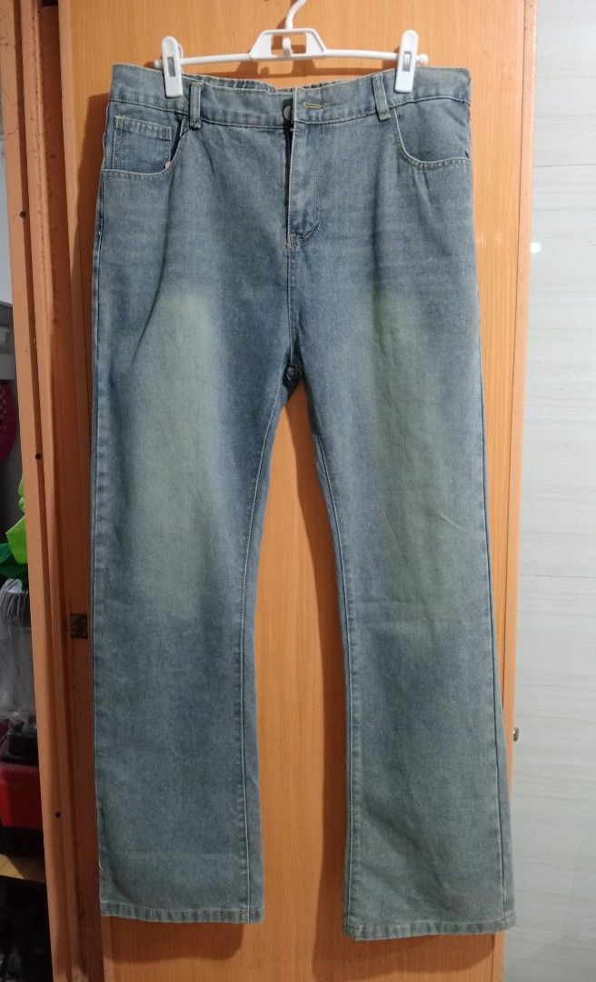 BRAND NEW Denim Jeans 32-34 (Category: Jeans) located in Manila. Submitted by cenasells (Listing ID 1465718331, Image 1). Description: Brand new Waist :32-34.