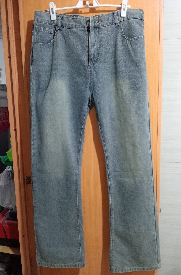 BRAND NEW Denim Jeans 32-34 (Category: Jeans) located in Manila. Submitted by cenasells (Listing ID 1465718331, Image 2). Description: Brand new Waist :32-34.