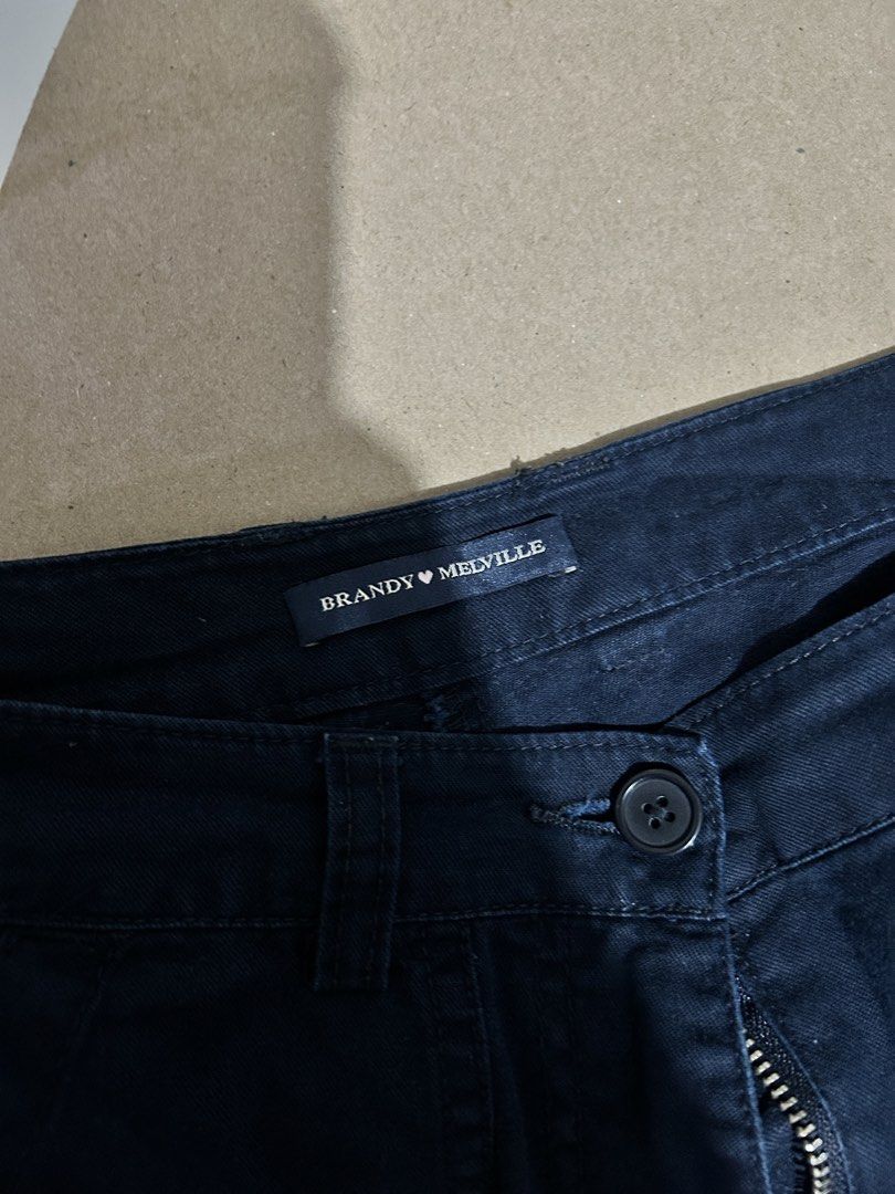Brandy Melville Dark Navy Cargo Utility Pants (Category: Jeans) located in Marikina City. Submitted by jenn_1111 (Listing ID 1465706906, Image 1). Description: - Brand: Brandy Melville - Color: Dark Navy - Style: Wide leg, mid-rise, streetwear - Size: 30 inch waist .