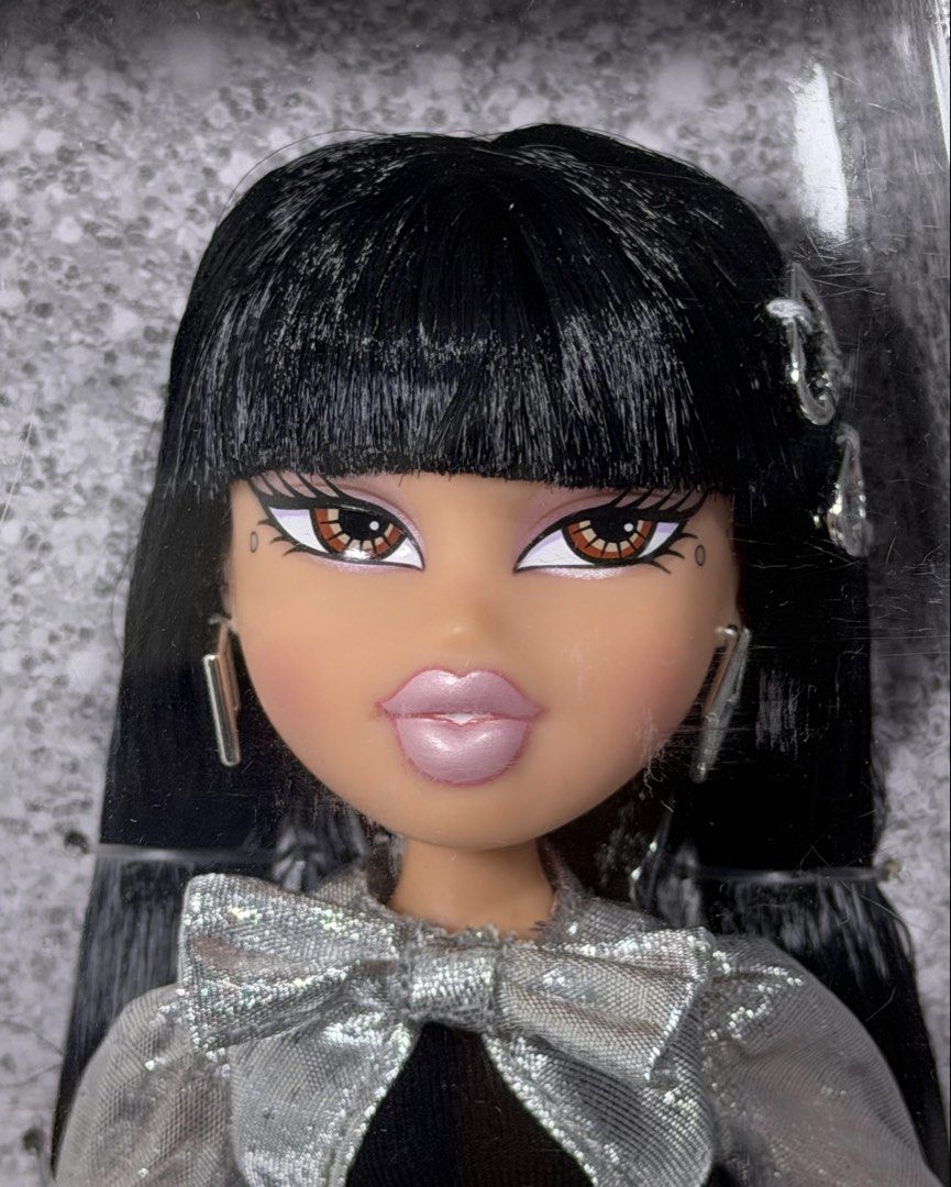 BRATZ CHARMZ DOLL - JADE (Category: Kids Toys) located in Quezon City. Submitted by dollbiz (Listing ID 1465704137, Image 3). Description: ON HAND .