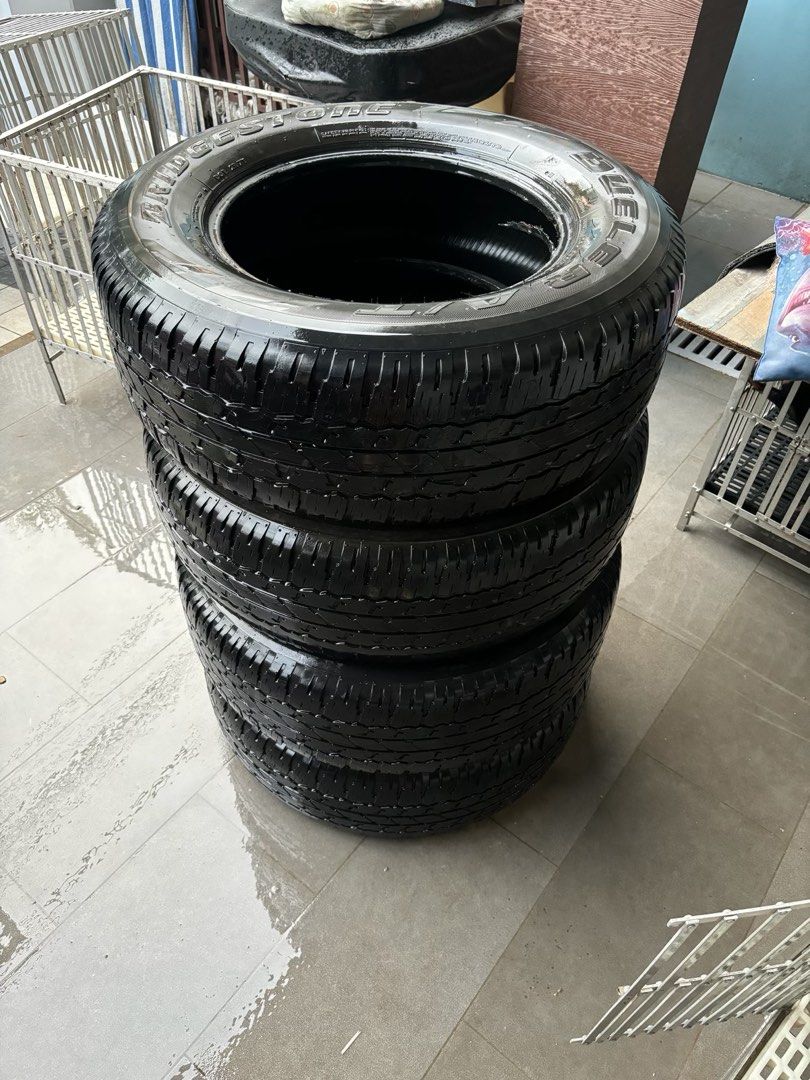 Bridgestone Dueler 265/65 R17 (Category: Mags and Tires) located in Taytay. Submitted by earlgotgame (Listing ID 1465635401, Image 1). Description: 2022 prod. good condition (3 pcs) 2016 prod. pang tayo condition (1 pc).