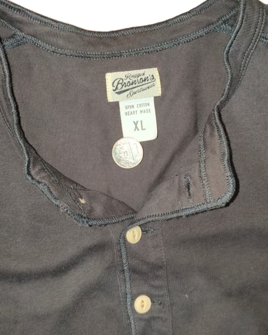 Bronson MFG Grey Henley 21x26 (Category: Tshirts & Polo Shirts ) located in Pototan. Submitted by pastthreads (Listing ID 1458314539, Image 2). Description: Dimensions Length 26 Width 21 XL ON TAG firm free sf Excellent condition.