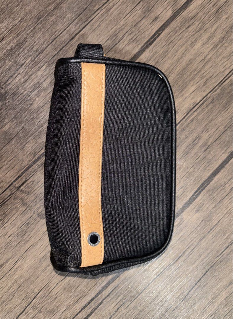 Bulgari Pouch - Toiletry Bag - 3“ x 7” x 4” (Category: Travel Essentials & Accessories) located in Quezon City. Submitted by dardsa (Listing ID 1465591506, Image 1). Description: WYSIWYG Bukgari Toiletry Bag 3 inches x 7 inches x 4 inches (LxWxH).