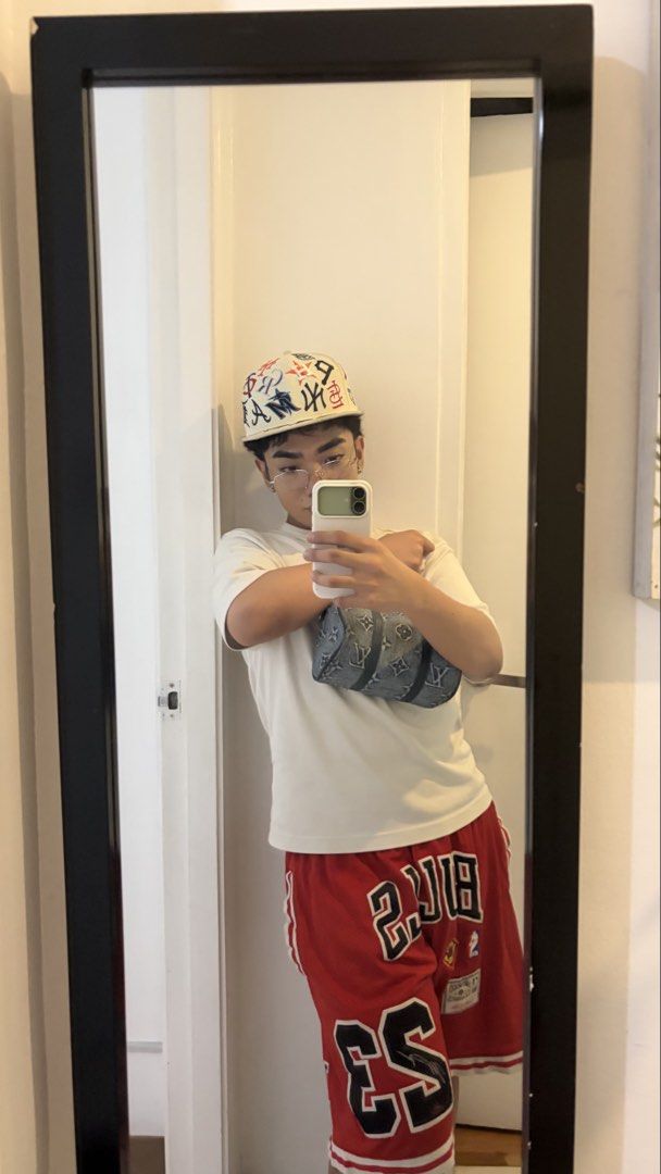 bulls short (Category: Shorts) located in Manila. Submitted by itaintgavin (Listing ID 1465586101, Image 1). Description: -good condition .
