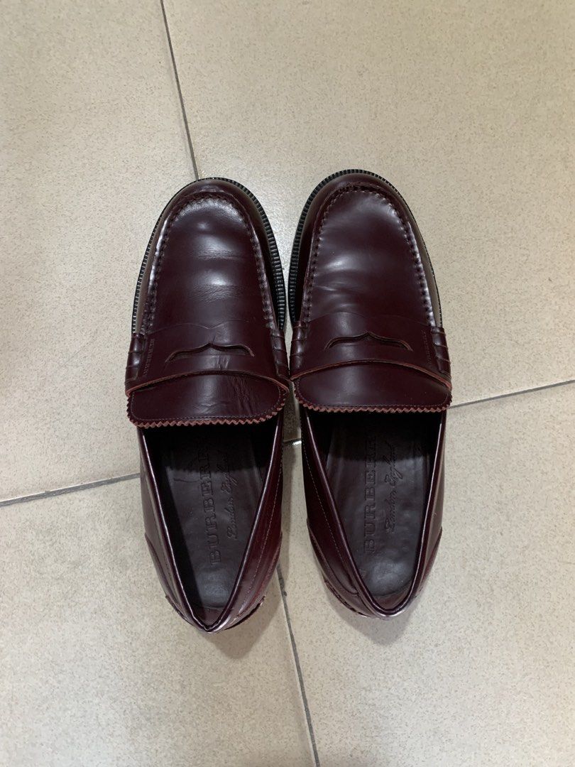 Burberry (Category: Casual Shoes) located in Andop. Submitted by oalyc (Listing ID 1465619037, Image 3). Description: Size 42.5.