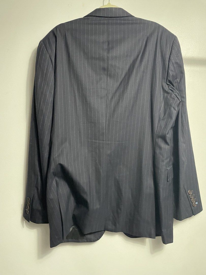 Burberry Black Label Super 110s Double Breasted Blazer (Category: Luxury Apparel) located in Rizal. Submitted by akoheats (Listing ID 1465723985, Image 2). Description: Excellent Condition ✨ Issue: None! Size: 42L 21” pit to pit 31” length 📌 Accepts layaway (up to 15 days) ❗️Check item carefully before purchasing ❗️No returns or exchanges after purchase.