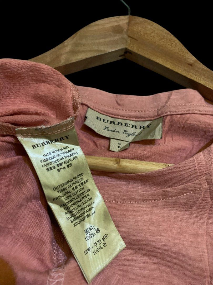 Burberry Minimalistic Logo (Category: Luxury Apparel) located in Dagupan City. Submitted by re.worth.dgpn.ph (Listing ID 1465680970, Image 3). Description: Burberry Tee Size small.