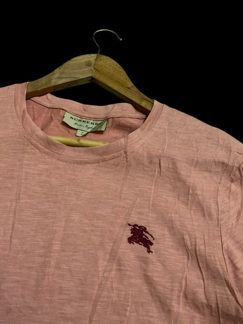Burberry Minimalistic Logo (Category: Luxury Apparel) located in Dagupan City. Submitted by re.worth.dgpn.ph (Listing ID 1465680970, Image 2). Description: Burberry Tee Size small.