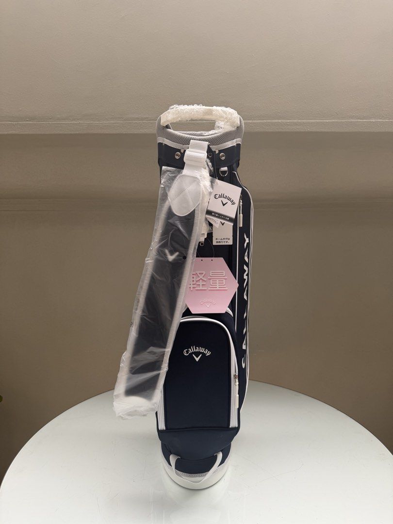 Callaway golf bag (Category: Golf) located in Manila. Submitted by dodo.mma (Listing ID 1465605819, Image 2). Description: This is a 2026 Japan-market release: 8.5” top, 4-way divider, 47” club length, 2.5kg.