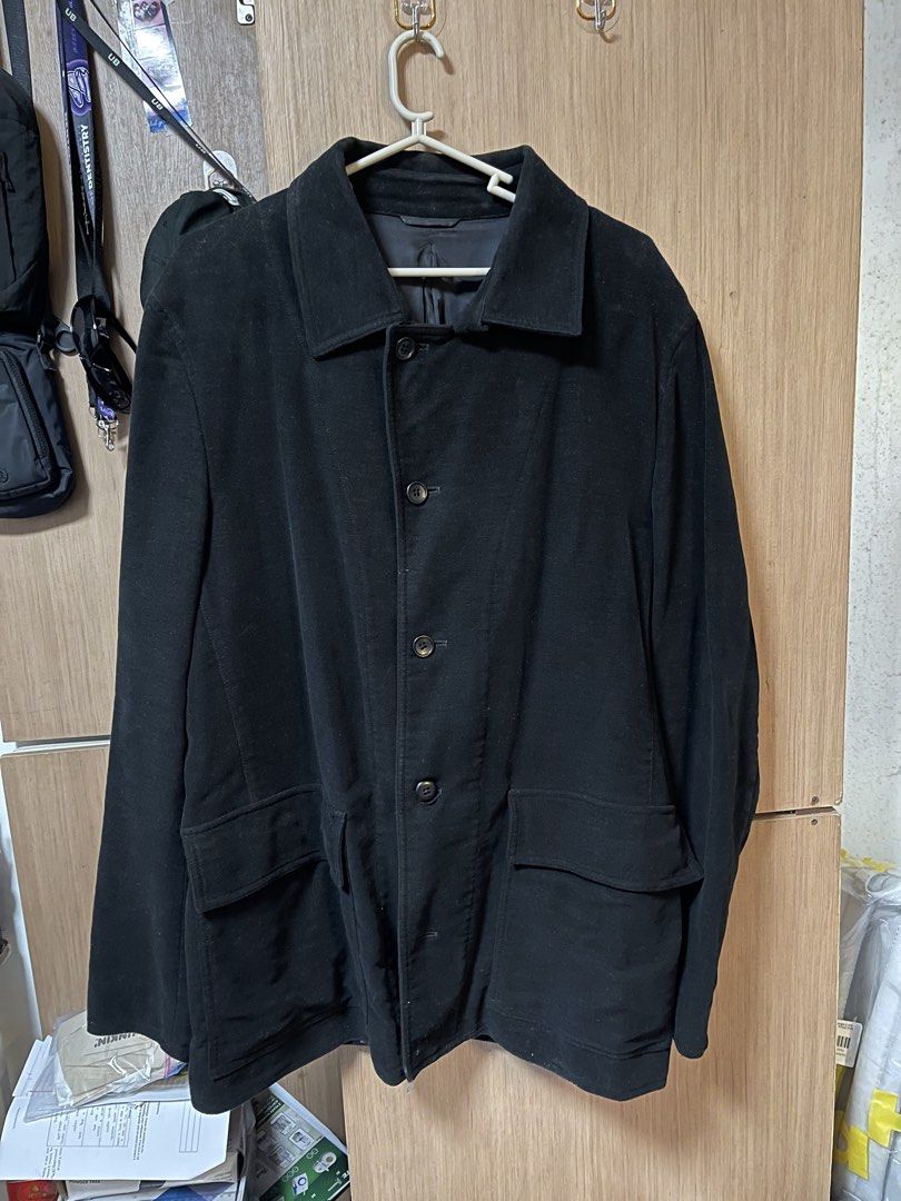Calvin Klein Black Jacket (Category: Coats, Jackets and Outerwear) located in Baguio. Submitted by uszwk (Listing ID 1465648839, Image 1). Description: pm for dimes hehe.