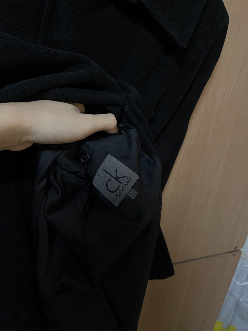 Calvin Klein Black Jacket (Category: Coats, Jackets and Outerwear) located in Baguio. Submitted by uszwk (Listing ID 1465648839, Image 3). Description: pm for dimes hehe.