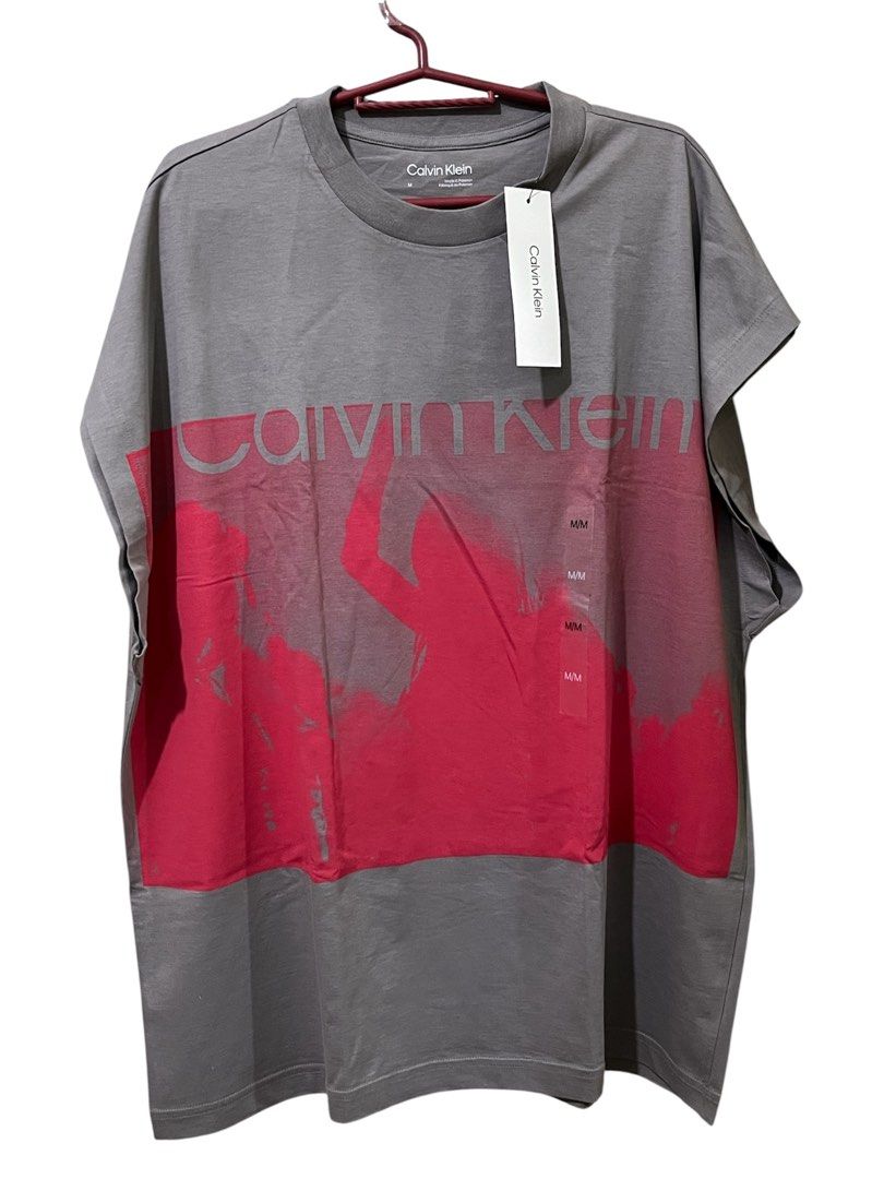 Calvin Klein Men’s Oversized Muscle Tee (Category: Formal Shirts) located in Caloocan City. Submitted by rsreciorph (Listing ID 1465670781, Image 1). Description: .