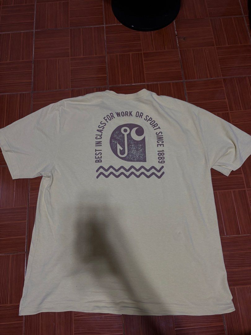 Carhartt Tee (Category: Tshirts & Polo Shirts ) located in Manila. Submitted by jawnty (Listing ID 1465733366, Image 3). Description: Can do shipping via Lalamove or J&T, COD via LBC Carhartt Tee Size large to XL Condition: 7.5/10 Crackprints and small pinhole Size: 23/30 ₱350 Negotiable 📍 Sampaloc, Manila Loc ‼️ Can do shipping via Lalamove or J&T, COD via LBC .