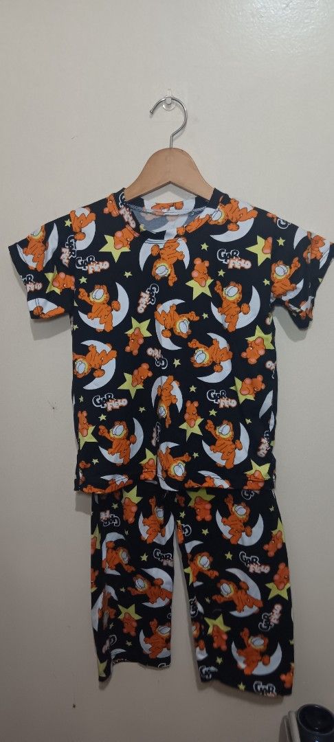 Cartoon Pajama 6 Sets take all (Category: Babies & Kids Fashion) located in Bacoor. Submitted by jajcollections (Listing ID 1465651766, Image 1). Description: -Outgrown - Fun cartoon character designs: Garfield, Stitch, Super Wings, Tom and Jerry, and Iron Man - Set includes: 1 short-sleeve top and 1 matching long pants with comfy elastic waistband - Material: Ultra-soft, breathable fabric ideal for sleepwear and home lounging - Durability: Brigh