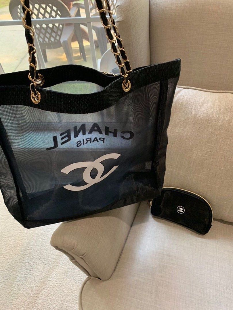 CC mesh tote with pouch (Category: Tote Bags) located in Santa Rosa. Submitted by loveartsyluxe (Listing ID 1465607683, Image 1). Description: Available in silver and gold hardware.