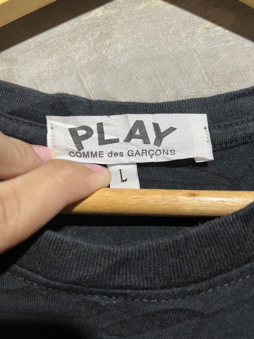 CDG PLAY (Category: Shirts) located in Davao. Submitted by rylthriftz12 (Listing ID 1465726146, Image 2). Description: SIGN OF USAGE NEED WASH.