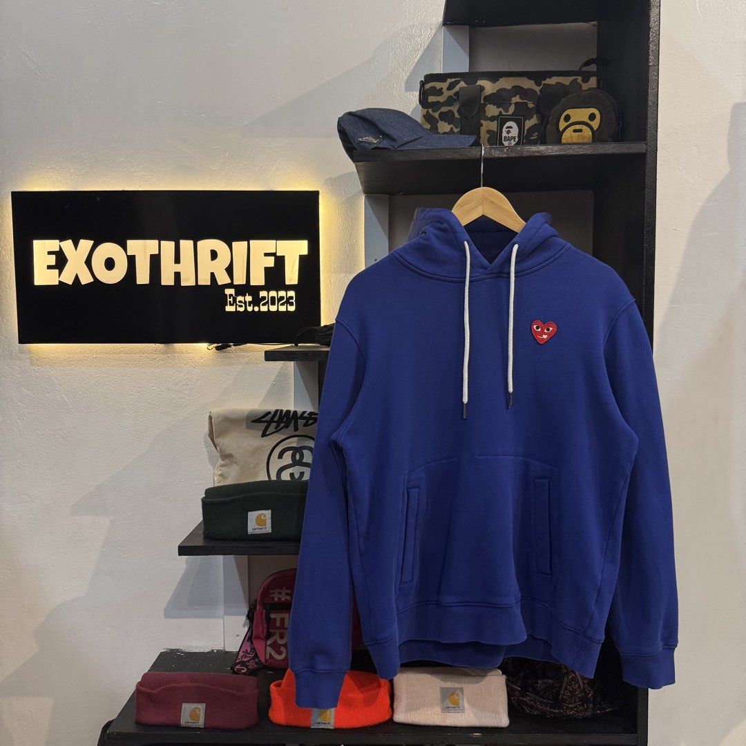 C.D.G. PLAY Blue Hoodie (Category: Coats, Jackets and Outerwear) located in Manila. Submitted by carbungcoalex (Listing ID 1465611526, Image 1). Description: PLAY C.D.G BLUE HOODIE 21 by 26 Excellent Condition Complete tags 1300 CLAIM.