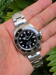 (Category: ) located in . Submitted by kevin.watches (Listing ID 1465711373, Image 1). Description: .