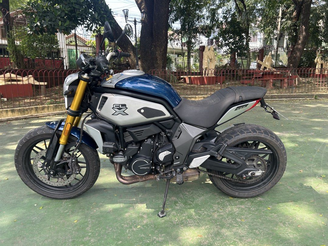 Cfmoto Clx700 Heritage Rush (Category: Motorbikes for Sale) located in Quezon City. Submitted by olivertomtecson8 (Listing ID 1465637161, Image 1). Description: Lowest in the Market 2023 Acquired CLX700 Heritage 700CC for less than 200K❗️❗️ WITH Cruise Control Owner Seller Complete papers (ORCR, Booklet, Manual, Sales Receipt) Rear Tire - 180/55 R-17 Mileage 14K Newly registered Newly changed oil Accessories ❗️ TDD Light Frame slider Radiator Gua