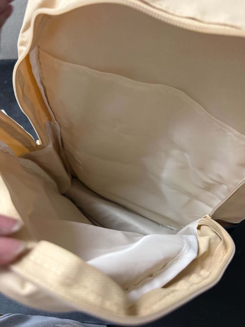 Champion Beige Backpack (Category: Backpacks) located in Minglanilla. Submitted by dthreestore (Listing ID 1465687775, Image 2). Description: ▪︎Php 1,700 ▪︎Brand New Authentic ▪︎Follow us on Facebook: D3 Store ▪︎Mode of Payment: Cash/Gcash 🚚 Maxim / J&T (Shipping fee will be shouldered by the buyer) 📍Meet-up (Minglanilla, Cebu) .
