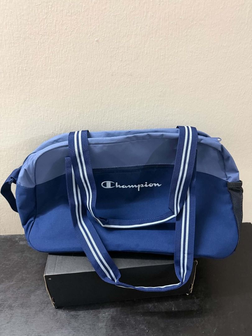 Champion Blue Duffel Bag (Category: Backpacks) located in Minglanilla. Submitted by dthreestore (Listing ID 1465688402, Image 1). Description: ▪︎Php 1,950 ▪︎Brand New Authentic ▪︎Follow us on Facebook: D3 Store ▪︎Mode of Payment: Cash/Gcash 🚚 Maxim / J&T (Shipping fee will be shouldered by the buyer) 📍Meet-up (Minglanilla, Cebu) .