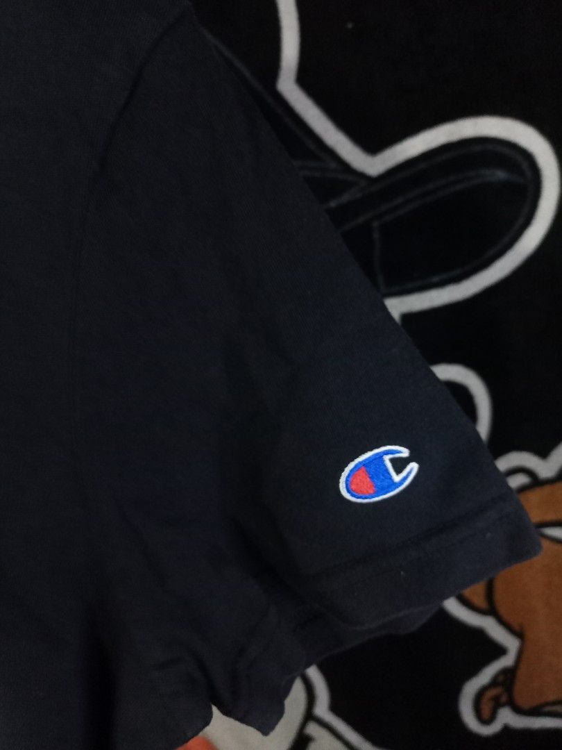 Champion Embroidered T-shirt (Category: Tshirts & Polo Shirts ) located in Castilla. Submitted by stignapamorma (Listing ID 1465681452, Image 3). Description: Branded Embroidered Tee ( Thrifted ) Size - 18.5x24 Condition - Excellent Color Rate - 9/10 Issue - None Price - 350+SF.
