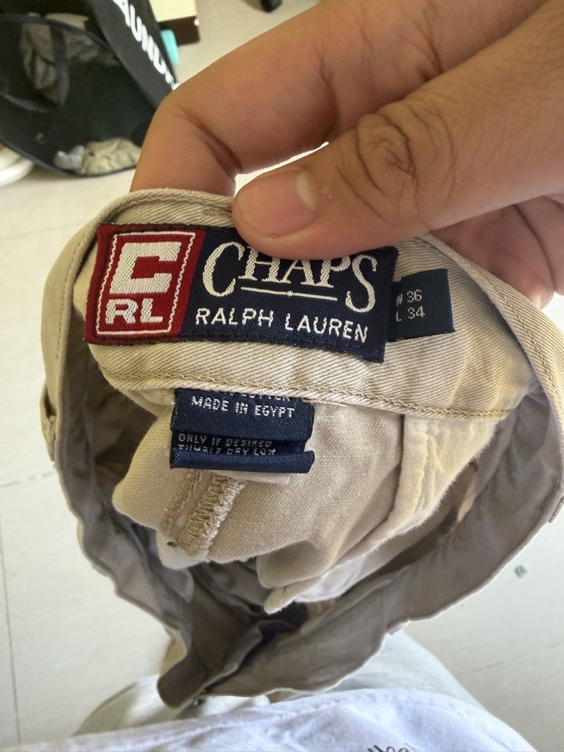 Chaps Ralph Lauren Cargo Shorts Beige Size 36 (Category: Shorts) located in Taytay. Submitted by newphoenix.31abd6 (Listing ID 1465588308, Image 2). Description: - Brand: Chaps Ralph Lauren - Color: Beige - Size: W36 L34 - Material: 100% Cotton (Made in Egypt) - Features: Multiple side pockets, button closure with zipper fly - Condition/Style: Casual everyday wear, ideal for warm weather.