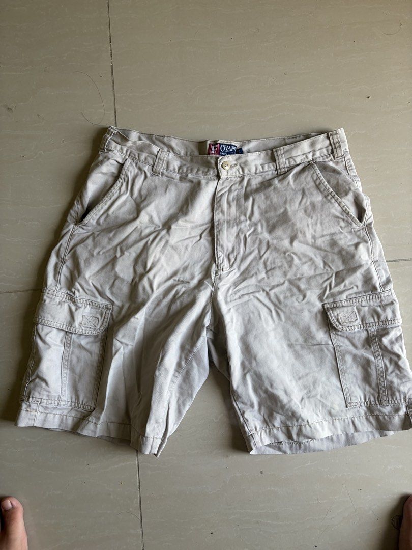 Chaps Ralph Lauren Cargo Shorts Beige Size 36 (Category: Shorts) located in Taytay. Submitted by newphoenix.31abd6 (Listing ID 1465588308, Image 1). Description: - Brand: Chaps Ralph Lauren - Color: Beige - Size: W36 L34 - Material: 100% Cotton (Made in Egypt) - Features: Multiple side pockets, button closure with zipper fly - Condition/Style: Casual everyday wear, ideal for warm weather.