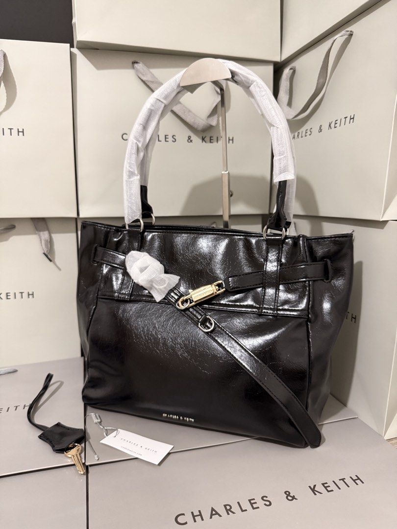 Charles&keith delfina tote bag (Category: Cross-body Bags) located in Cavite. Submitted by miksycrls (Listing ID 1463525477, Image 1). Description: 📌REMINDER PLS READ BELOW ⬇️ ✨INCLUSION✨ 🔗TAG&DUSTBAG,CNKPLASTIC 🔗WHAT YOU SEE IS WHAT YOU GET 🔗manage your expectations items are MPO | Mall Pull Out 📩 TO ORDER / ASK DETAILS: Send me a private message! +60paperbag 💸:GCASHH/GOTYMEE 📍:IMUSCAVITE 🚚:SCO|SPX EXPRESS SF ONLY📦 OTHER COURIER:🛵LALAM