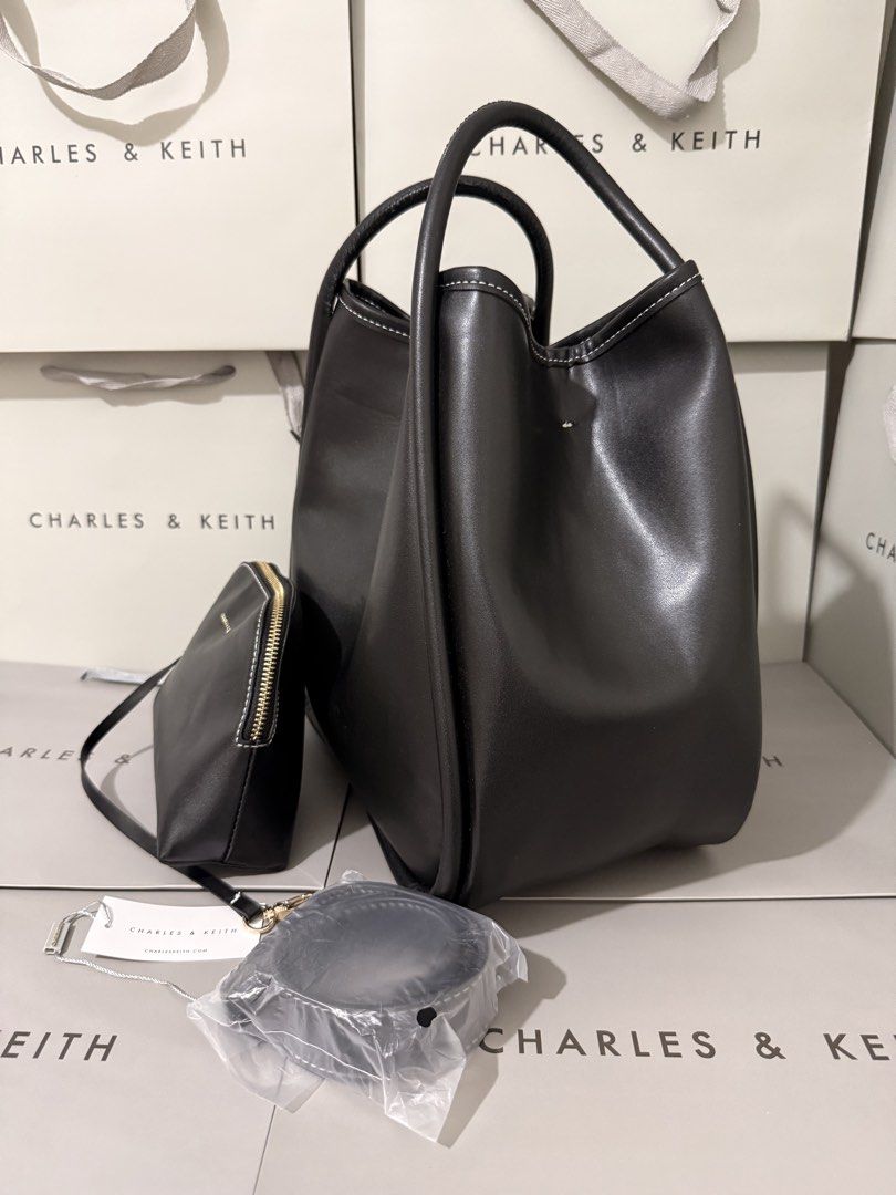 Charles&keith lyla tote bag XL (Category: Cross-body Bags) located in Cavite. Submitted by miksycrls (Listing ID 1465625810, Image 3). Description: C& KEITH BAGS AVAILABLE✨👜🛍️ 📌REMINDER PLS READ BELOW ⬇️ ✨INCLUSION✨ 🔗TAG&DUSTBAG 🔗WHAT YOU SEE IS WHAT YOU GET 🔗manage your expectations items are MPO | Mall Pull Out 📩 TO ORDER | ASK DETAILS | PHOTO’S: Send me a private message! +60paperbag 💸:GCASHH/GOTYMEE 📍:IMUSCAVITE 🚚:SCO|SPX EXPRESS SF