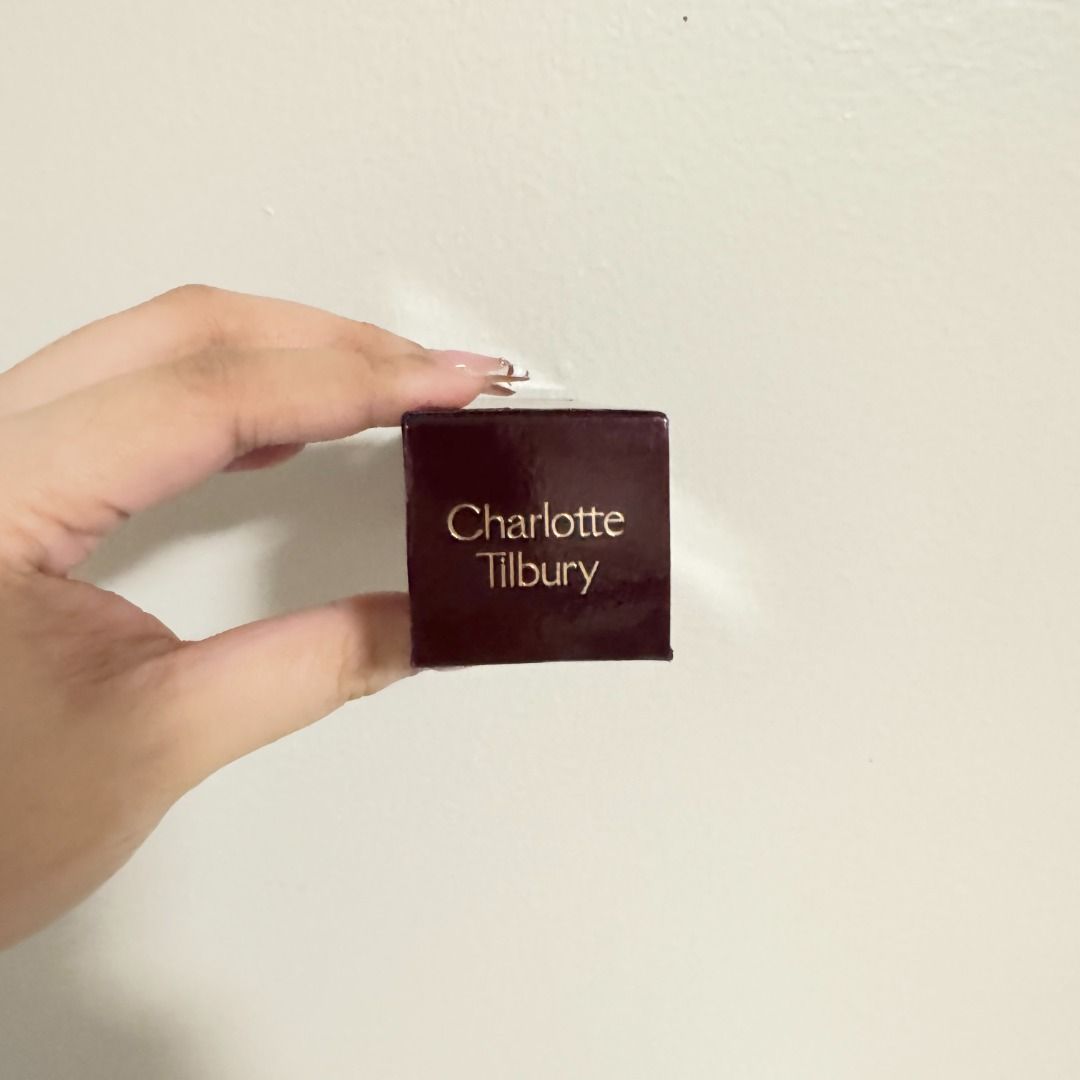 Charlotte Tilbury Airbrush Flawless Setting Spray Box (Category: Makeup) located in Manila. Submitted by destashedmnl (Listing ID 1465649262, Image 2). Description: 💫 FREE SHIPPING WITHIN METRO MANILA 💫 (₱500 & up worth of purchase via J&T) ✨ EMPTY BOX. No product inside. 🩶 Message me for more info/photos. 😊 🩶 MOP: BPI/GCASH/GOTYME/MARIBANK 🩶 MOD: -Lalamove (Same Day Delivery: Metro Manila and nearby provinces) -J&T ; starts at ₱50 sf (Metr