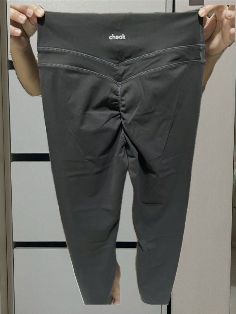 CHEAK Sculpt Invisible Scrunch Legging 24" (Category: Activewear) located in Quezon City. Submitted by sheceb36 (Listing ID 1465696706, Image 3). Description: Negotiable - Brand: CHEAK (sister company of Love Bonito) - Color: Truffle in Medium - Length: 24" - Fit: High-waisted with a flattering scrunch back detail - Material: Super soft and stretchy - Condition: Like new (bought wrong fit).