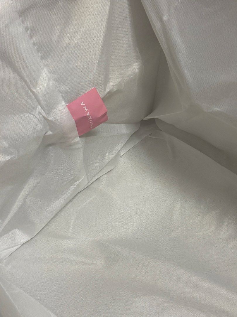 Chiikawa hamper/ organizer cutieee (Category: Character Goods) located in Manila. Submitted by clevertiger.15429d (Listing ID 1465673950, Image 3). Description: .