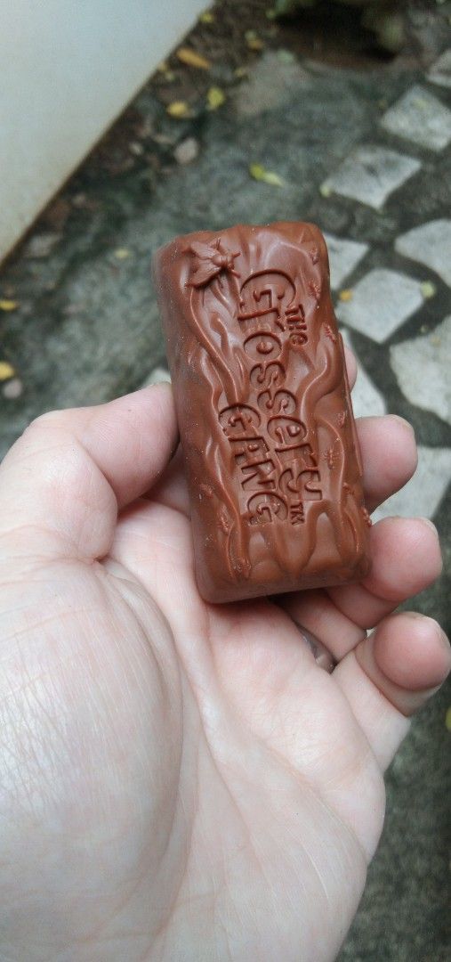 Choco container toy (Category: Action & Battle Toys) located in Quezon City. Submitted by eidorableshop (Listing ID 1465590144, Image 2). Description: .