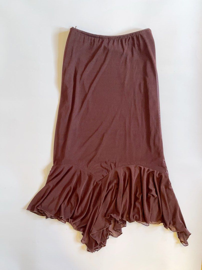 Chocolate Brown Mesh Asymmetrical Ruffle Midi Skirt (Category: Skirts) located in Lianga. Submitted by preyala (Listing ID 1465663397, Image 1). Description: Chocolate Brown Mesh Asymmetrical Ruffle Midi Skirt Size: M Waist: 28-30 Length: 33 Mine 399 Grab 429 Grabbing ends at 10:00 PM (today).