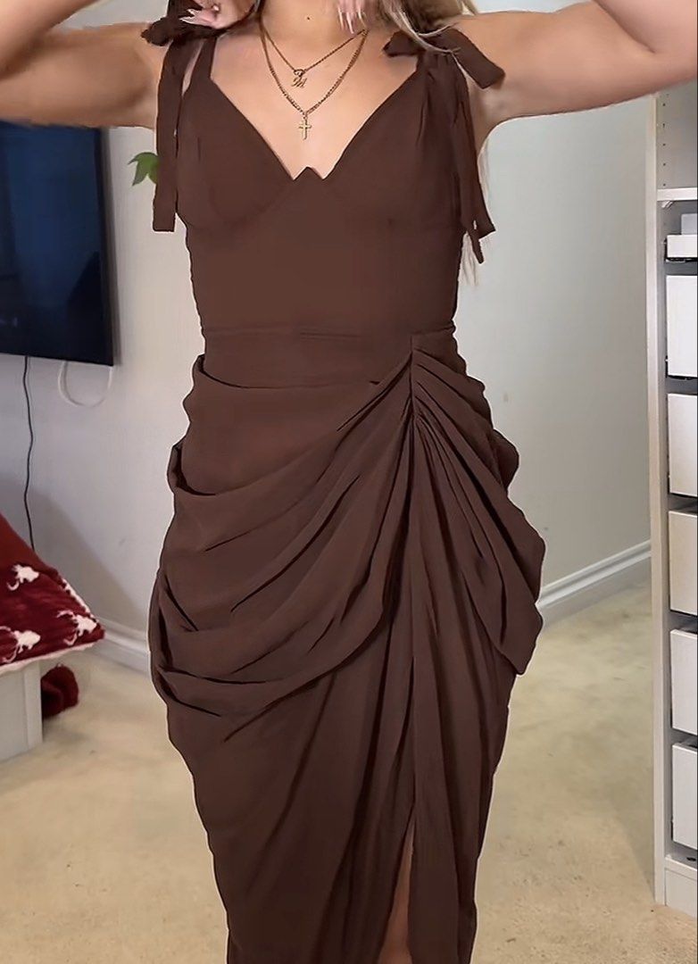 Chocolate brown ruched midi dress with tie straps (Category: Dresses) located in Manila. Submitted by janiniii (Listing ID 1465658421, Image 1). Description: used once..