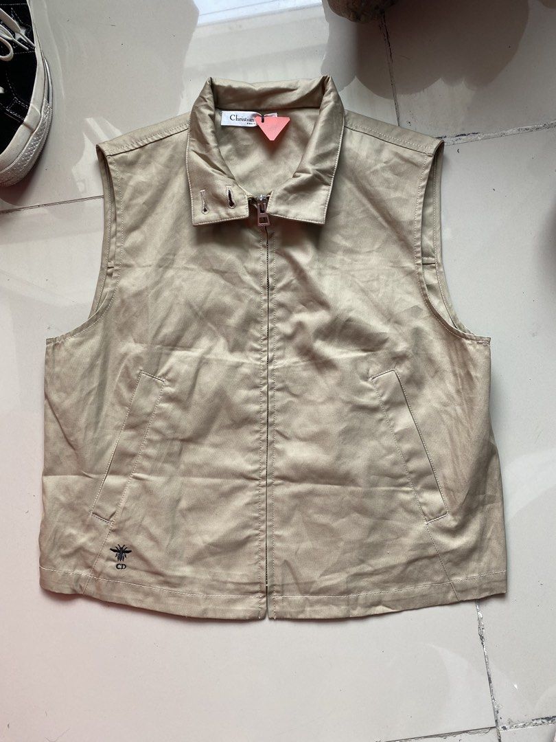 Christian Dior Vest (Category: Coats, Jackets and Outerwear) located in Bacolod City. Submitted by j.kicks21 (Listing ID 1465628421, Image 1). Description: Christian Dior Vest Flawless No hidden issue Like new Location:Bacolod City Negros Occidental Shipping Nationwide Via J&T.