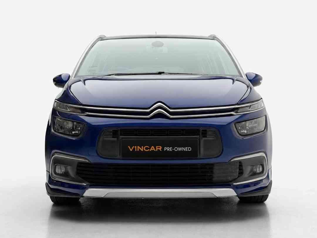Citroen Grand C4 SpaceTourer 1.2 PureTech 130 S&S EAT6 ML (A) (Category: Used Cars) located in Singapore. Submitted by vincar_pre-owned (Listing ID 1465732546, Image 1). Description: 1 Owner Unit. Citroen's distinctive design language, with smooth lines and a bold front grille. Its spacious cabin offers ample room for passengers and luggage, making it ideal for family trips or daily commutes. Contact us today to arrange a viewing for this unit at