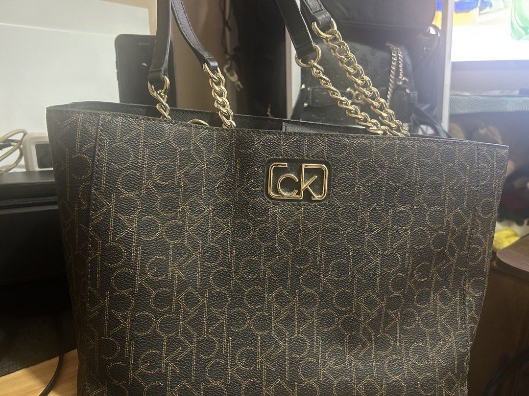 Ck tote bag (Category: Tote Bags) located in Taguig. Submitted by shepai (Listing ID 1465687676, Image 1). Description: .
