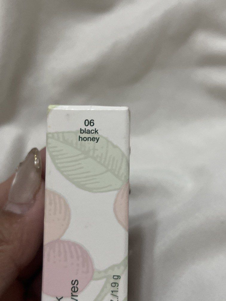 Clinique Almost Lipstick Black Honey (Category: Makeup) located in Paranaque City. Submitted by closetclub308 (Listing ID 1465692068, Image 3). Description: Brandnew from USA RFS; too many lippies Never tried or tested .
