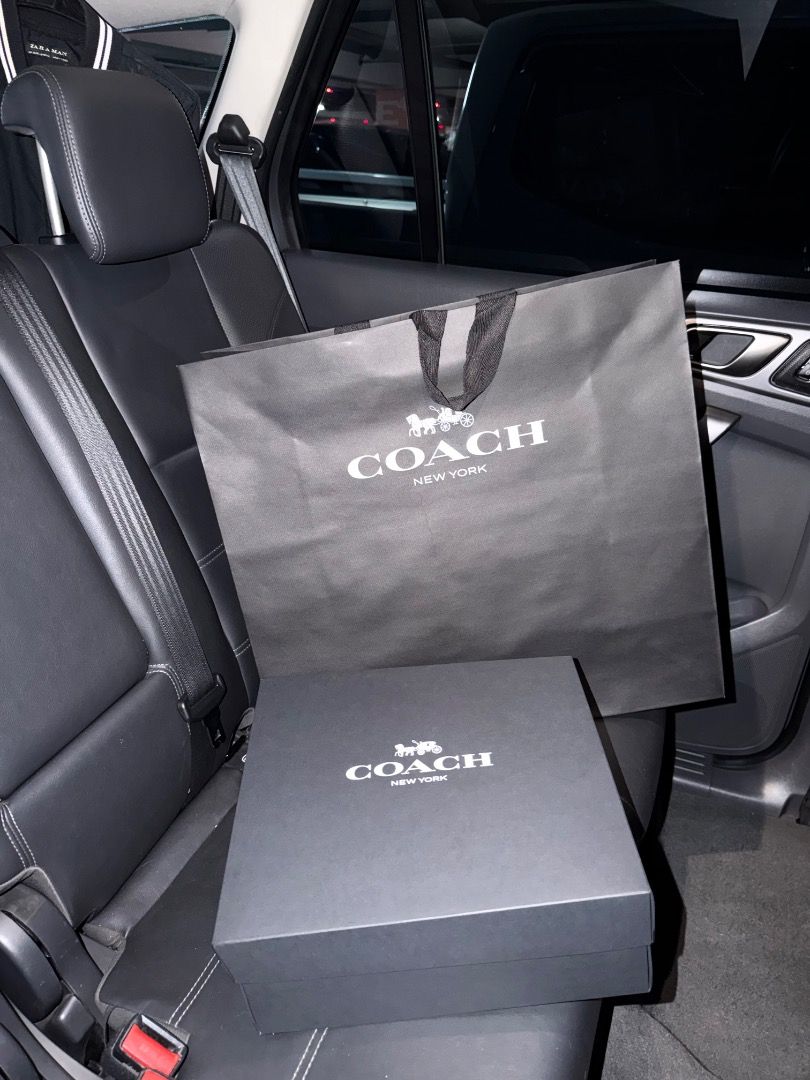 Coach Compass 25 in Signature Canvas (Category: Luxury Bags & Wallets) located in Quezon City. Submitted by jaypeemorales (Listing ID 1465683532, Image 3). Description: Recently bought Coach Compass 25 in Signature Canvas from Coach Rockwell and have not yet used it. Complete with box, paper bag, dust bag and receipt. With 1year warranty on hardware in coach rockwell. Bought it for 23k and selling it for 20k only. RFS: need a bigger bag for my da