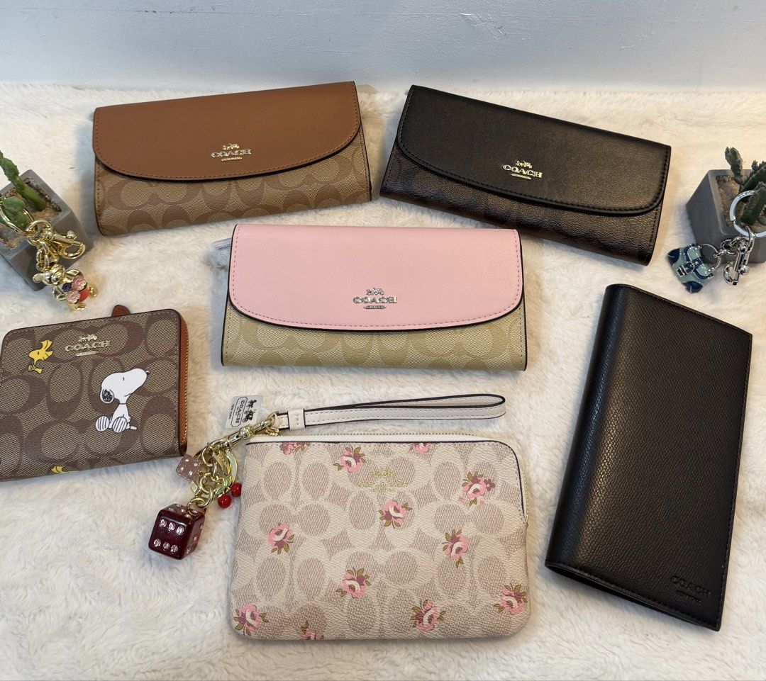 Coach long wallets ❣️ (Category: Luxury Bags & Wallets) located in Las Pinas. Submitted by yhn_boutique (Listing ID 1465638140, Image 1). Description: Actual pic posted Lalamove ready Complete inc.. .
