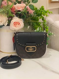 (Category: ) located in . Submitted by watchluxury888 (Listing ID 1465662598, Image 1). Description: .