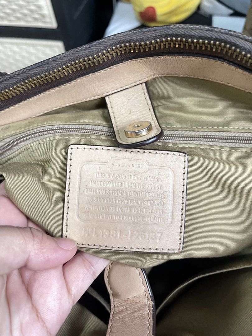 Coach Peyton Signature Tote Bag Brown (Category: Luxury Bags & Wallets) located in Manila. Submitted by faepnch22 (Listing ID 1464170367, Image 3). Description: 💕FS PRELOVED COACH ✅ AUTHENTIC ⚠️ NO ISSUE 📩PM IF INTERESTED.